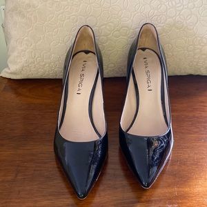 Via Spiga black patent leather pumps 2 1/2 - 3 inch heels lightly worn